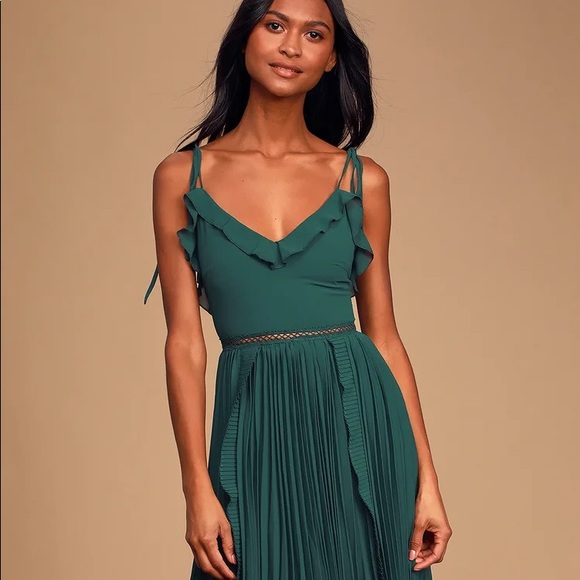 Never a Dull Moment Emerald Green Pleated Dress - Picture 3 of 9